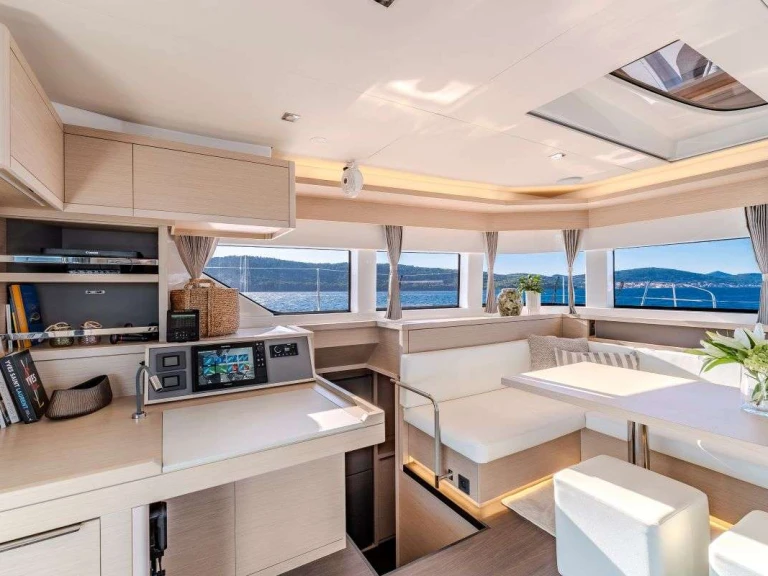 Yacht charter Split cheap BLACK CAVIAR