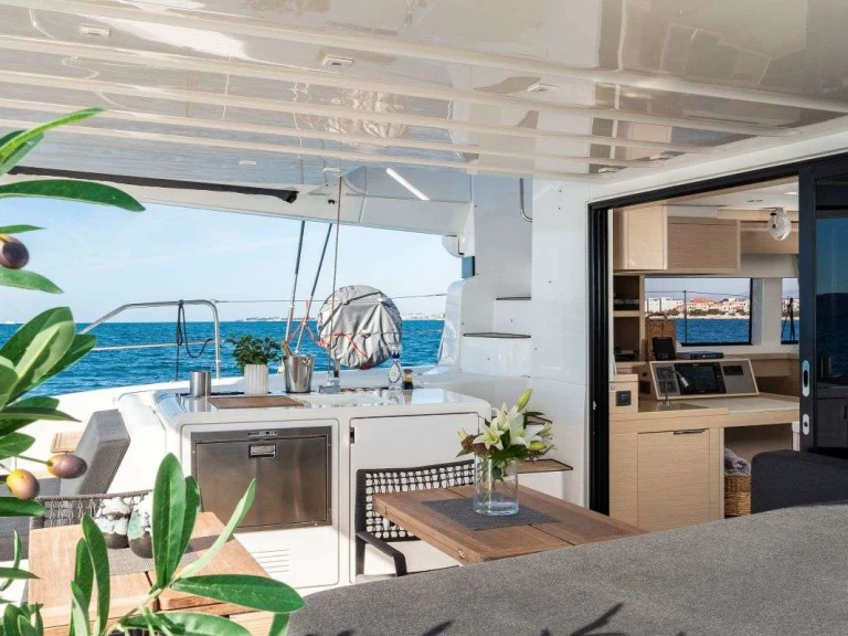 Boat rental Lagoon BLACK CAVIAR in Split on Samboat