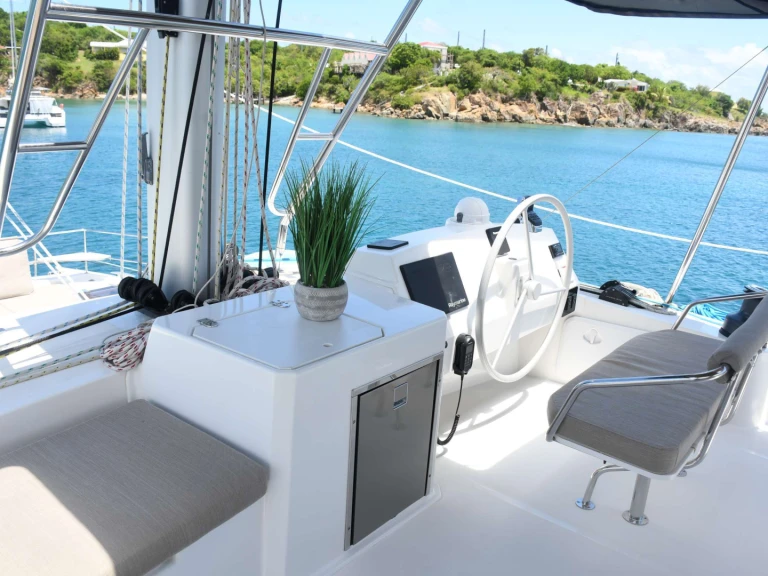 Yacht charter Saint Thomas Island cheap Escapade