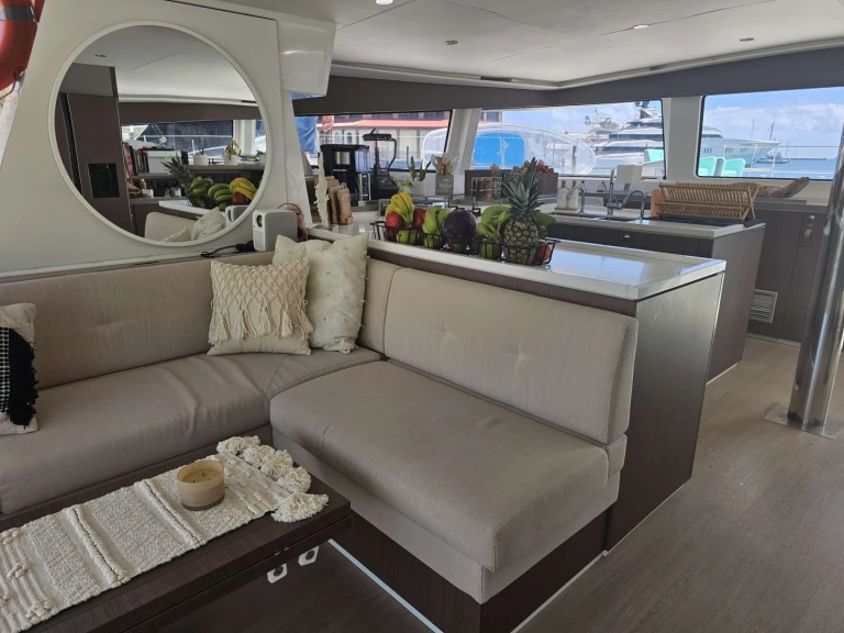 Luxury Yacht for rent British Virgin Islands (BVI) at the best price