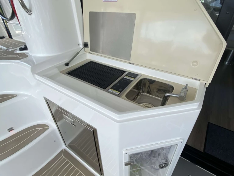 Luxury Yacht rental with or without captain Xquisite Yachts Freeport
