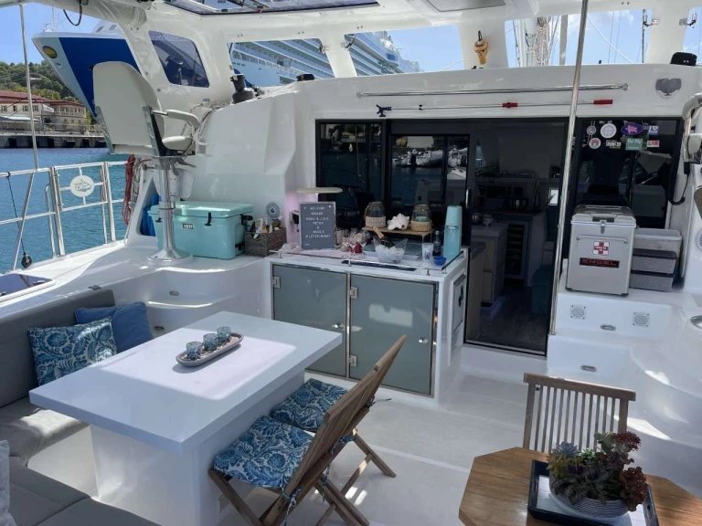Boat rental Royal Cape RUMAWAY in British Virgin Islands (BVI) on Samboat