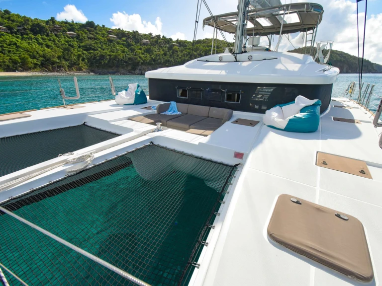 Luxury Yacht rental with or without captain Lagoon British Virgin Islands (BVI)