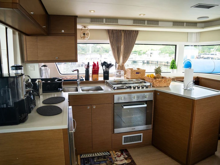 Lagoon Blue Octane in British Virgin Islands (BVI) on SamBoat