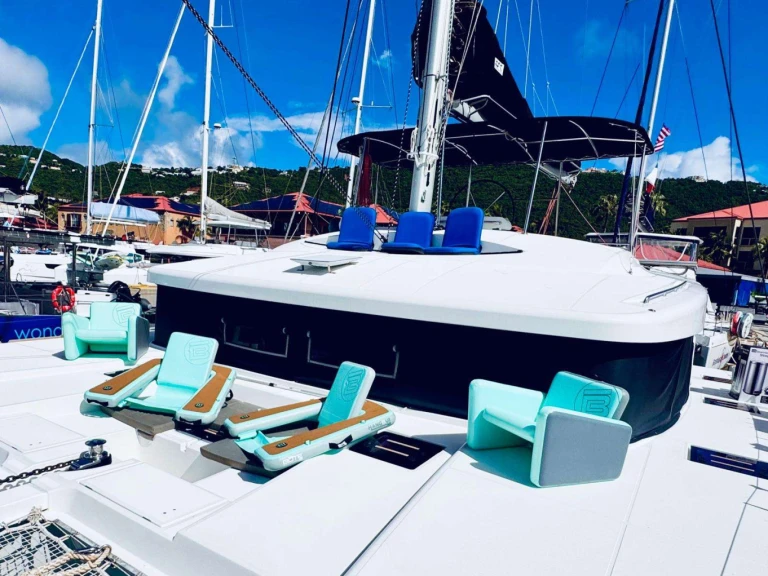 Yacht charter U.S. Virgin Islands cheap ELATION