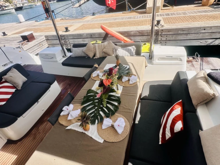 Luxury Yacht rental in Kaštel Stari - Lagoon ELDAMAR (SUMMER) 