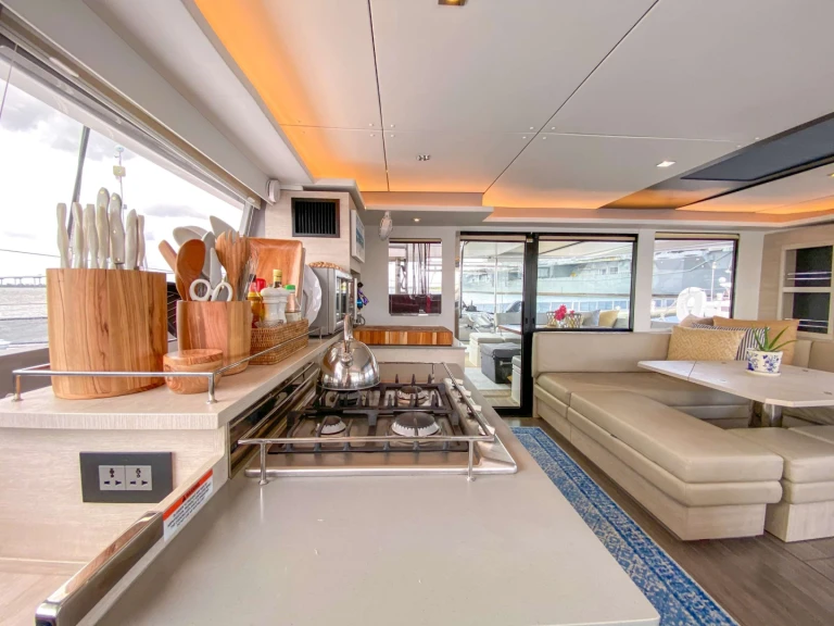 Luxury Yacht rental with or without captain Leopard British Virgin Islands (BVI)