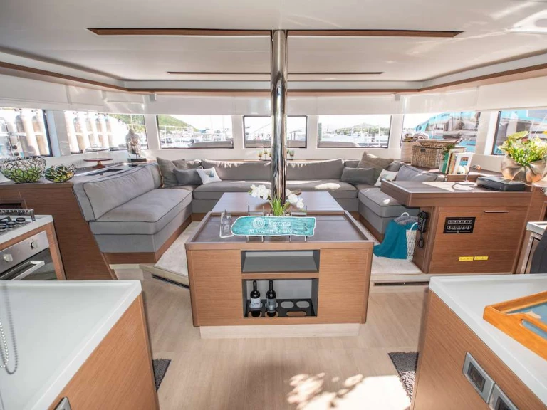 Luxury Yacht rental in Tortola - Lagoon KARMA
