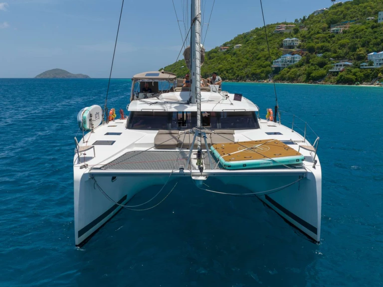 Boat rental Fountaine Pajot LUNA BLISS in British Virgin Islands (BVI) on Samboat