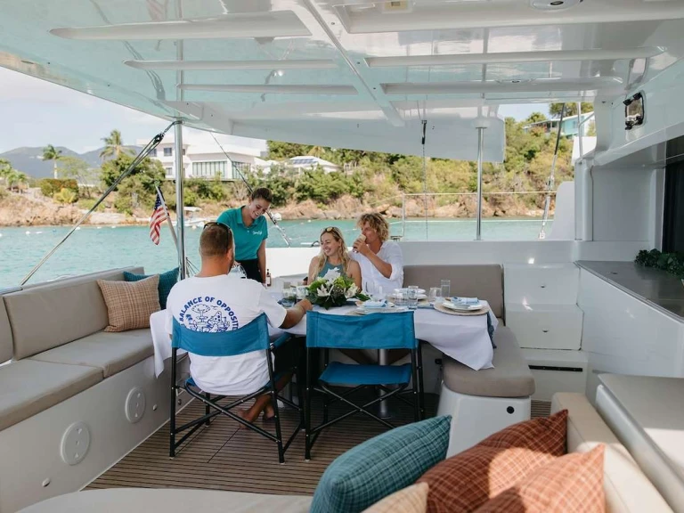 Bareboat Rental Luxury Yacht Lagoon with a boat licence