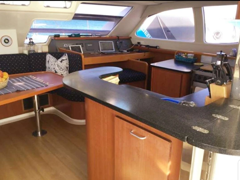 Yacht charter Marathon cheap DESTINY III