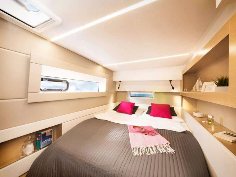Luxury Yacht for rent Martinique at the best price