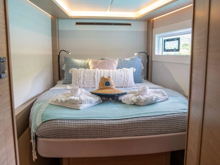 Rent a Lagoon ON A WHIM III British Virgin Islands (BVI)
