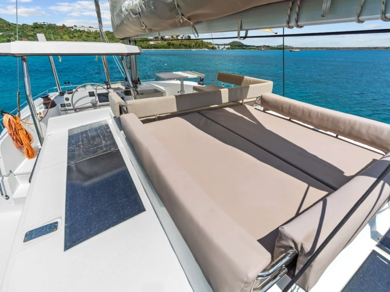 Luxury Yacht rental with or without captain Bali Saint Thomas Island