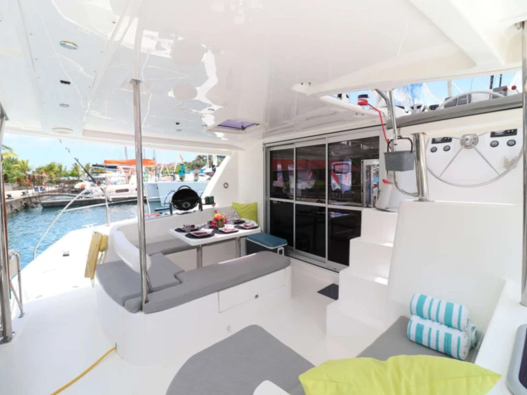Boat rental Robertson and Caine Groovy in Grenadines on Samboat