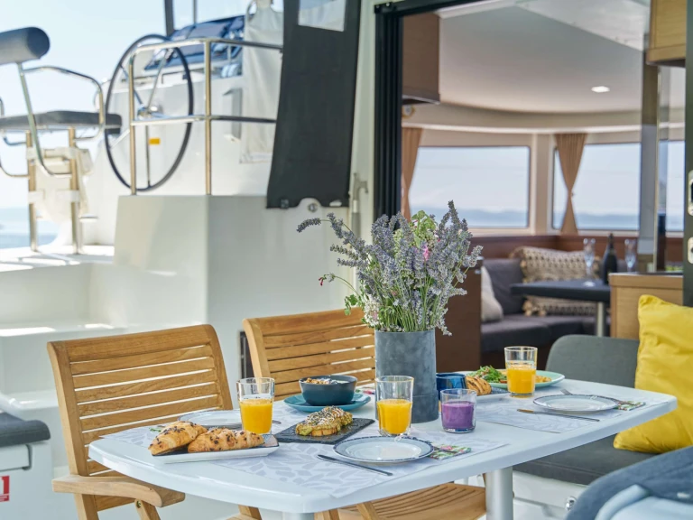 Bareboat Rental Luxury Yacht Lagoon with a boat licence