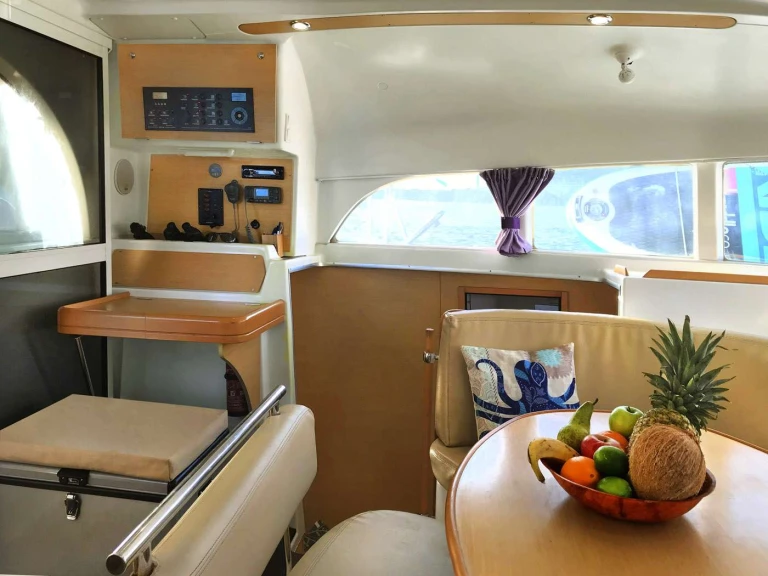 Bareboat Rental Luxury Yacht Lagoon with a boat licence