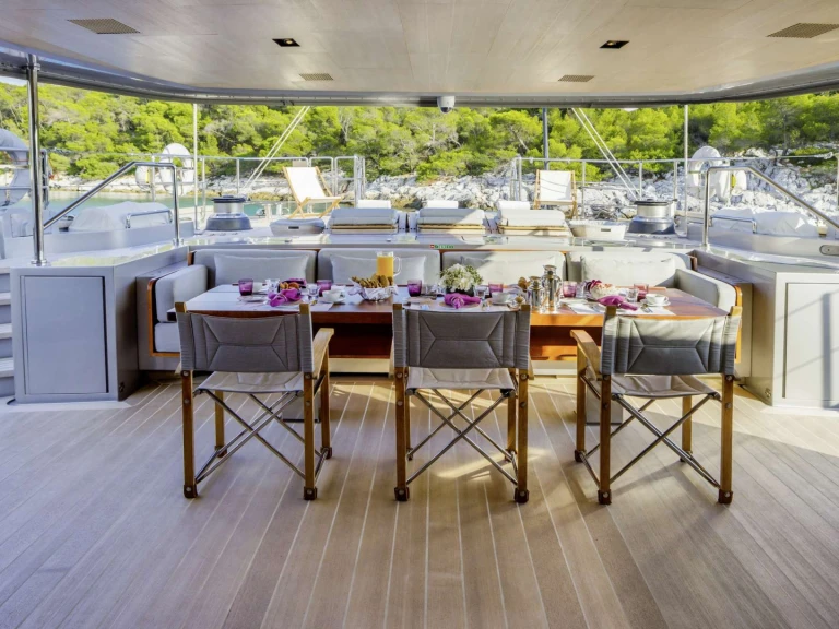 Bareboat Rental Luxury Yacht Perini Navi with a boat licence