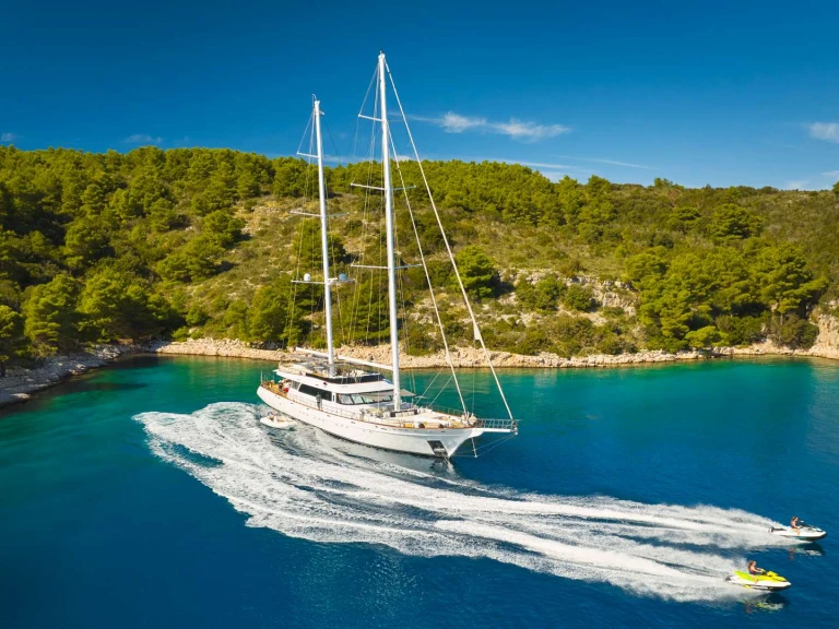 Luxury Yacht rental in Split - Custom LADY GITA
