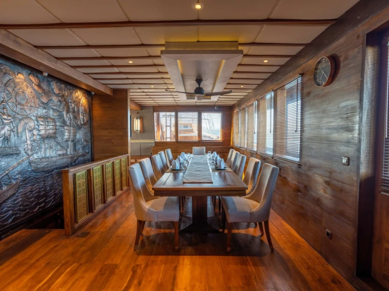 Bareboat Rental Luxury Yacht  with a boat licence