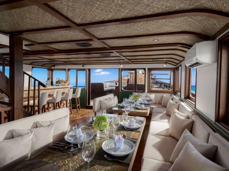 Luxury Yacht rental in Labuan Bajo -  Samsara Samudra