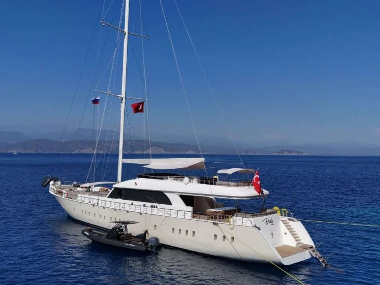 Yacht charter Göcek cheap DODO