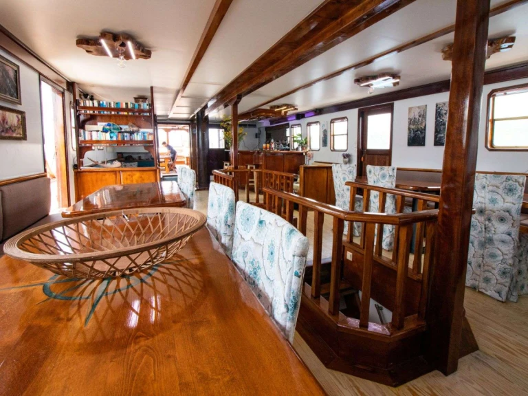Yacht charter Lefkada (Island) cheap Aegeotissa II
