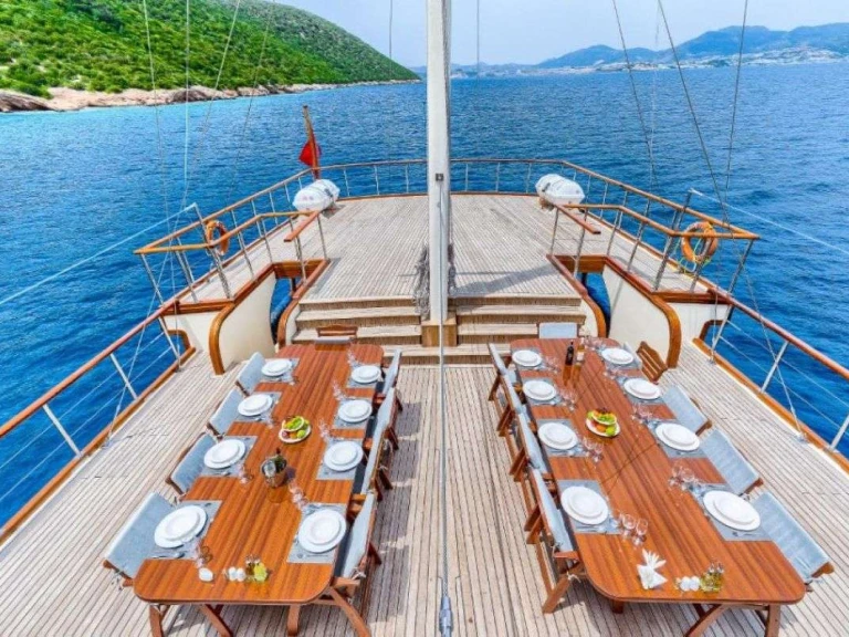 Luxury Yacht for rent Bodrum at the best price
