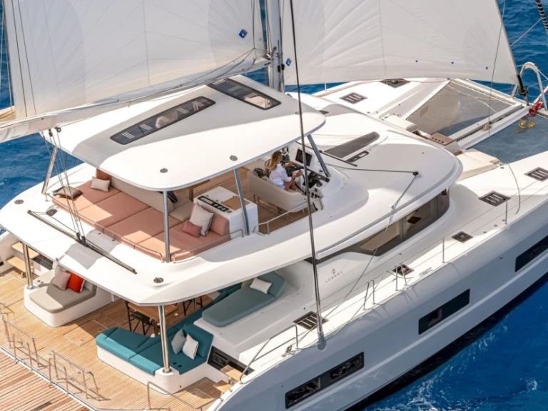 Bareboat Rental Catamaran Lagoon with a boat licence