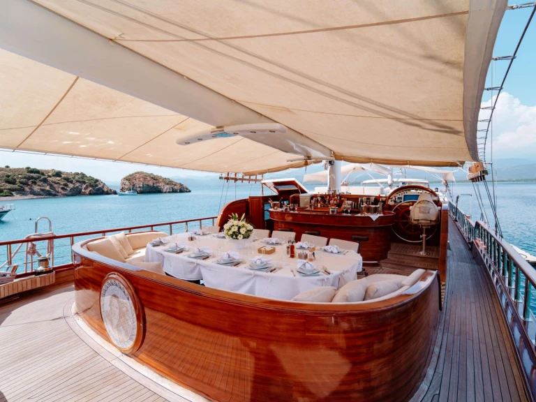 Bareboat Rental Luxury Yacht Custom Gulet-Motor Sailor with a boat licence
