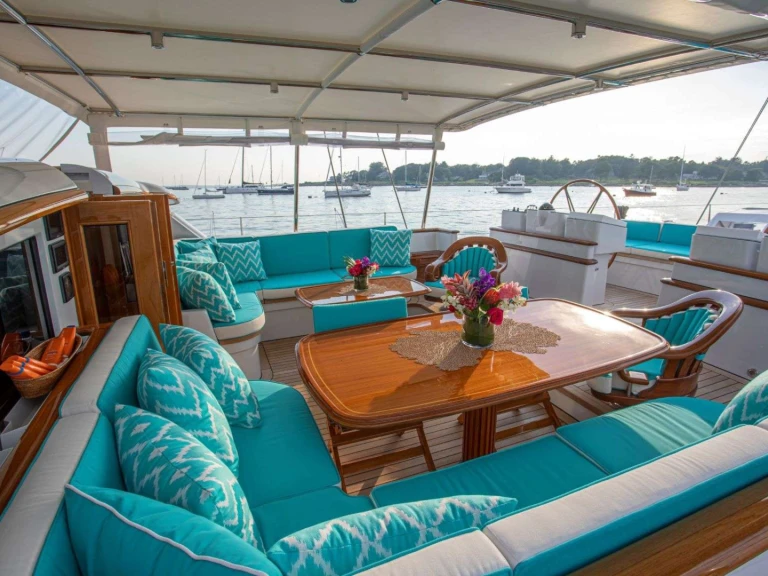 Holland Jachtbouw WHISPER in Caribbean on SamBoat