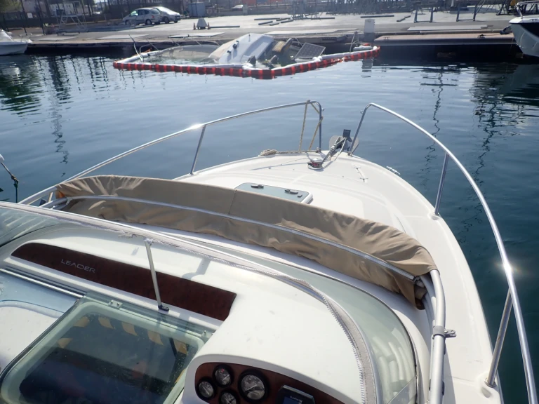 Jeanneau Leader 705 in Toulon on SamBoat