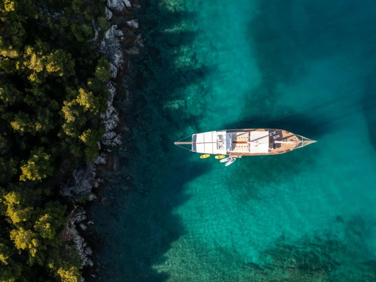 Luxury Yacht for rent Split at the best price