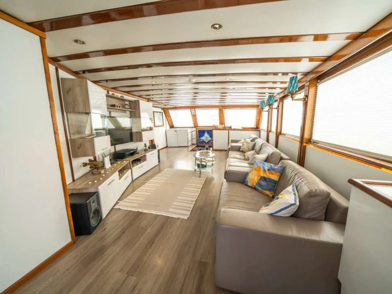 Boat rental Custom WHITE SWAN in Bodrum on Samboat