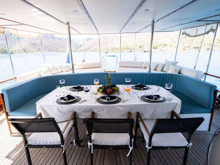 Luxury Yacht rental with or without captain Custom Bodrum