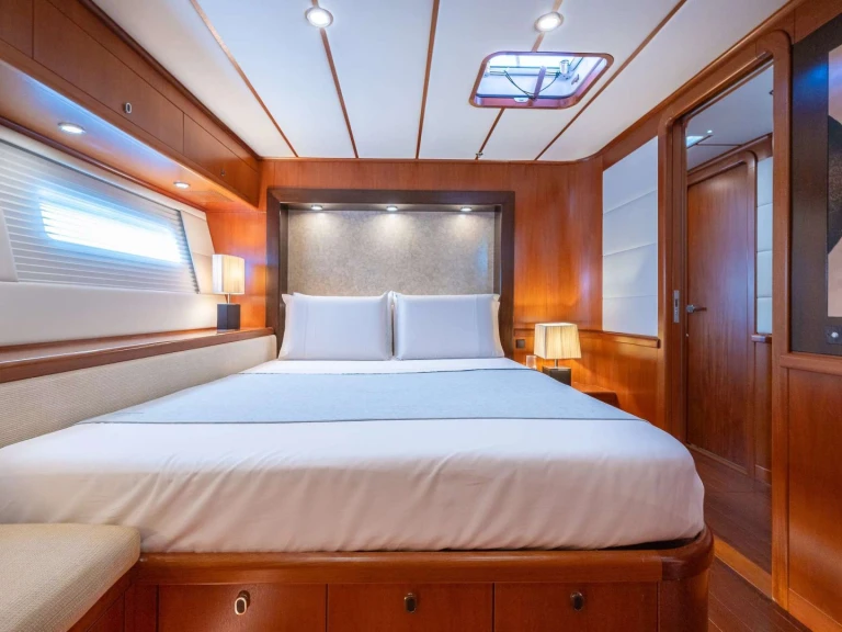 Luxury Yacht rental with or without captain Nautor Swan Caribbean