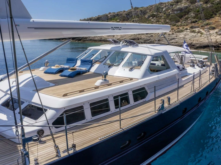 Luxury Yacht rental with or without captain Jongert Athens