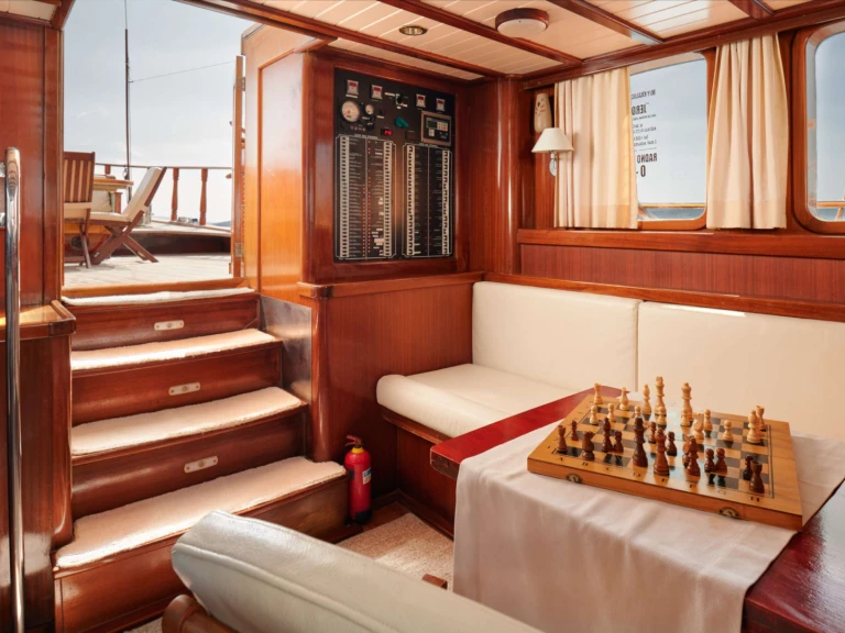 Yacht charter Kaštel Gomilica cheap QUEEN OF ADRIATIC