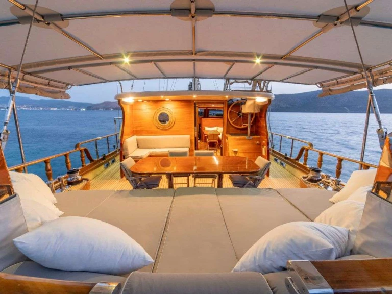 Luxury Yacht rental with or without captain Custom Bodrum
