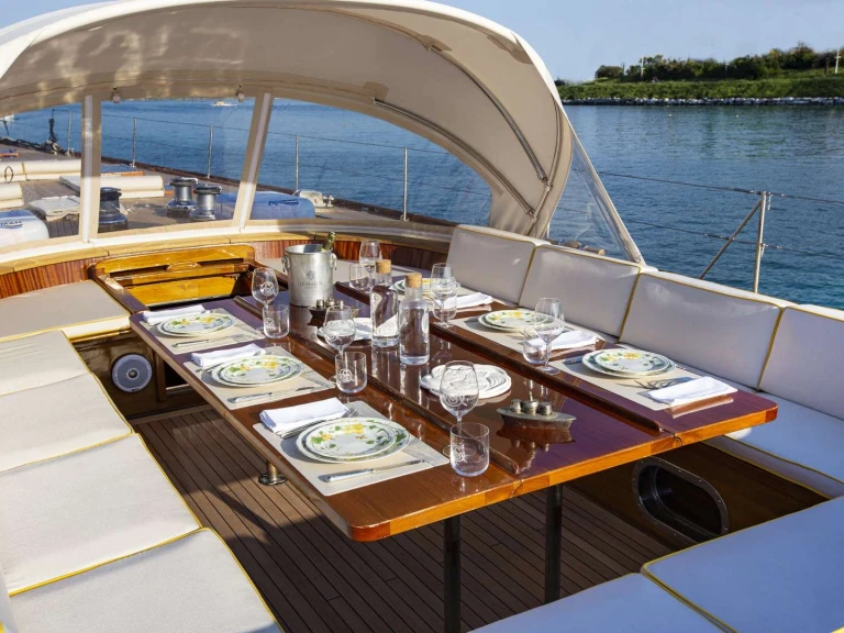 Sangermani QUARTA SANTA MARIA charter bareboat or captained in  Naples