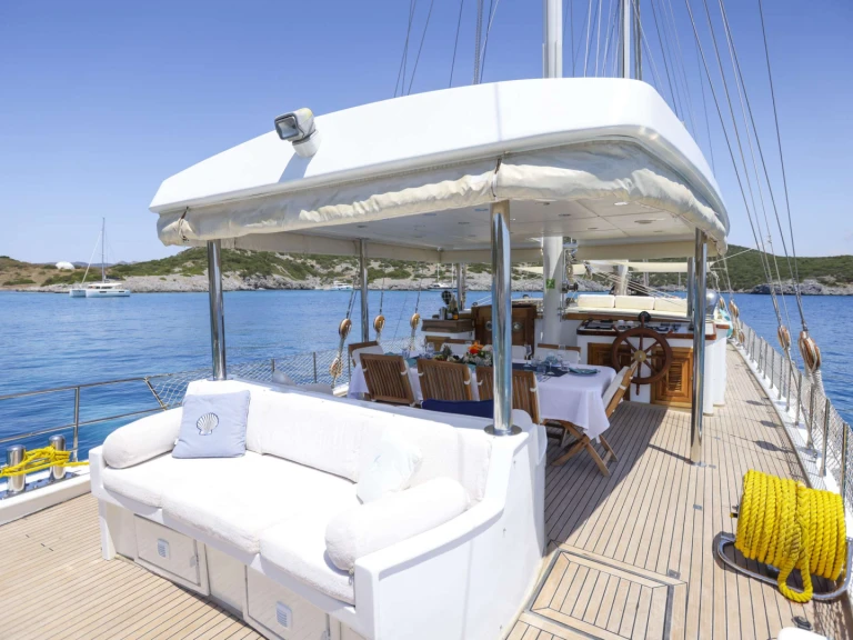 Rent a Custom GAZELLA Bodrum