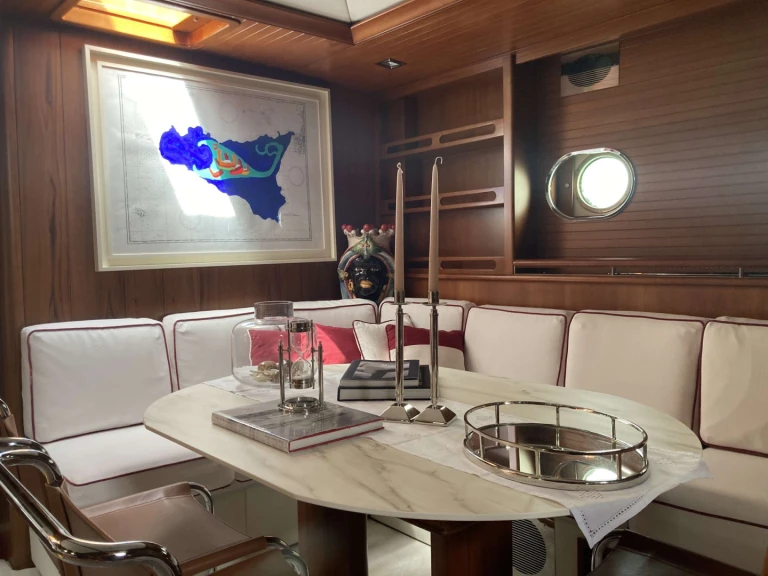 Luxury Yacht for rent Sicily (Island) at the best price