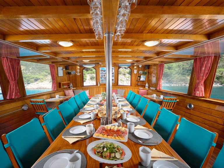 Luxury Yacht rental in Split - Custom MOJA MAJA
