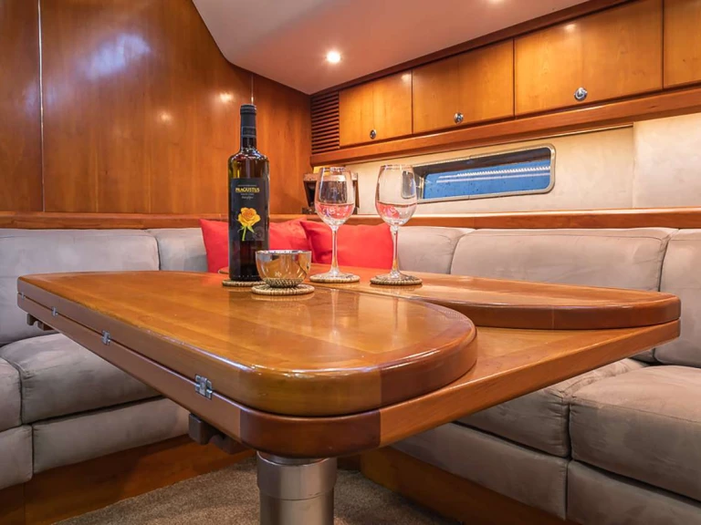 Pendennis OCEAN PHOENIX in Panama City on SamBoat