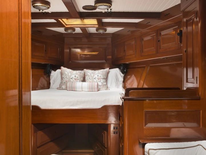 Hinckley NORTHERN STAR in Sag Harbor on SamBoat