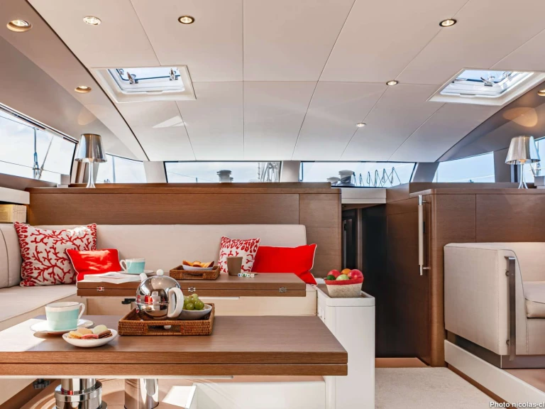 Bareboat Rental Luxury Yacht Cnb-Bordeaux with a boat licence