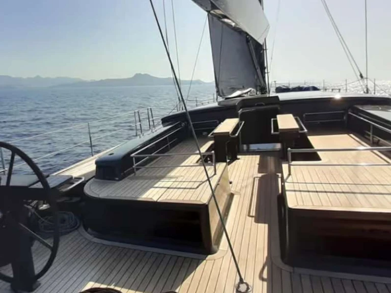 Yacht charter Naples cheap YKNOT