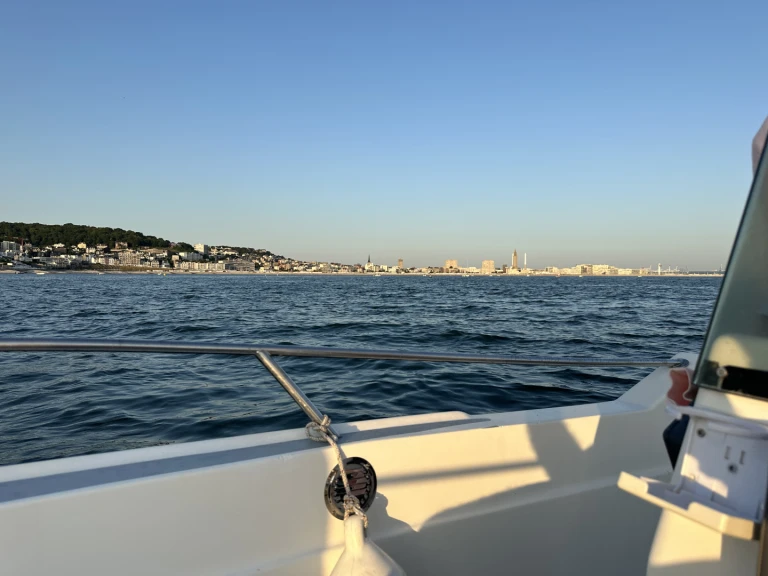Rent a B2 Marine Cap Ferret 500 Le Havre