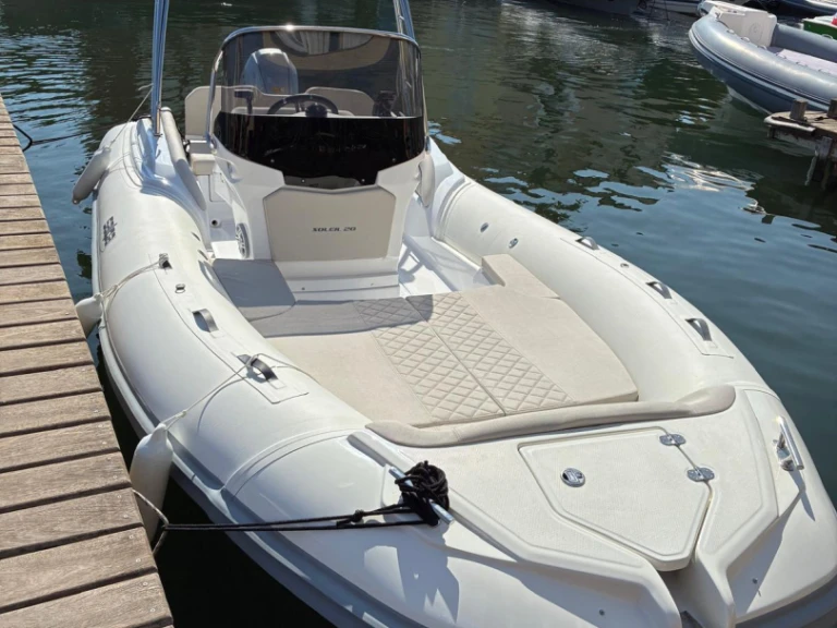 Yacht charter Port Grimaud cheap Salpa Soleil 20