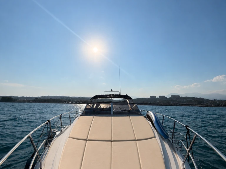Luxury Yacht rental in Antibes - Princess 46